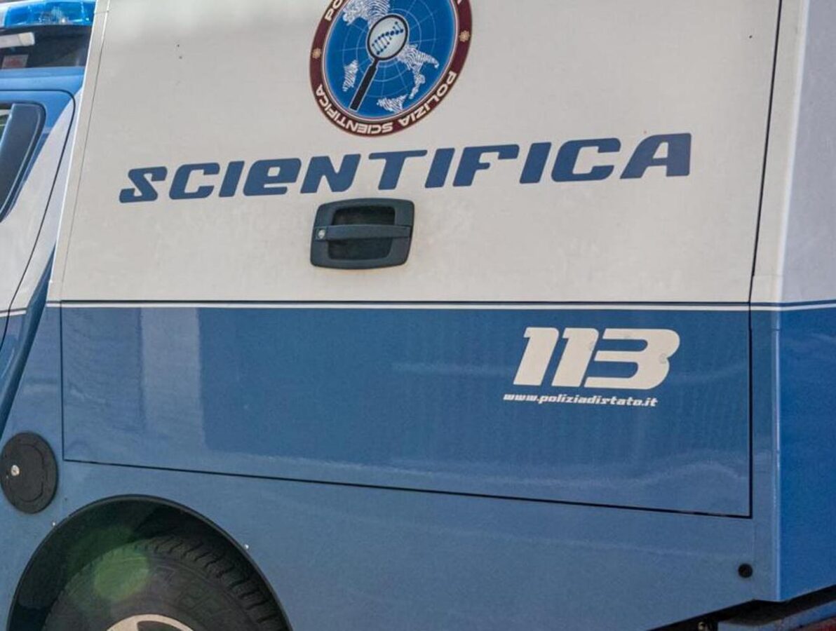 Triplice omicidio a Roma: uccisi padre, madre e figlia di 8 anni. Il figlio ferito non è in pericolo di vita