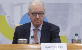 Truffa su Whatsapp falsi messaggi attribuiti a Mantovano la nota di Palazzo Chigi 265x160
