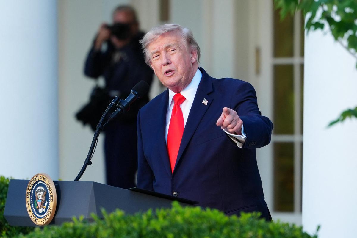 Trump avverte l'Europa: "Dazi del 100% per chi impone digital tax alle aziende Usa"
