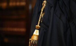 Uccise il padre a coltellate per legittima difesa 20enne assolta in appello 265x160