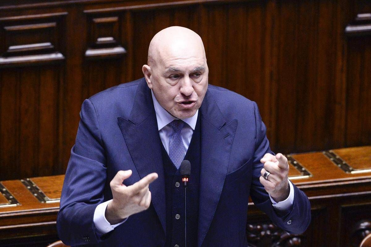 Ucraina, Crosetto: "Minaccia atomica torna attuale"