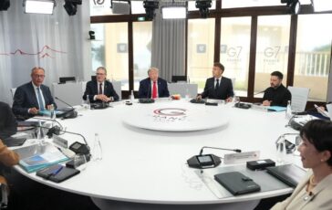 Ucraina Russia Trump Parlato con Zelensky e Putin qualcosa sta per succedere 364x230