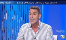 Vannacci promosso in tv da Gruber Bocchino Efficace nella fossa dei leoni. Per Telese ha bucato lo schermo 265x160