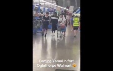poster yamal al supermercato la stella della spagna e la spesa prima dei mondiali