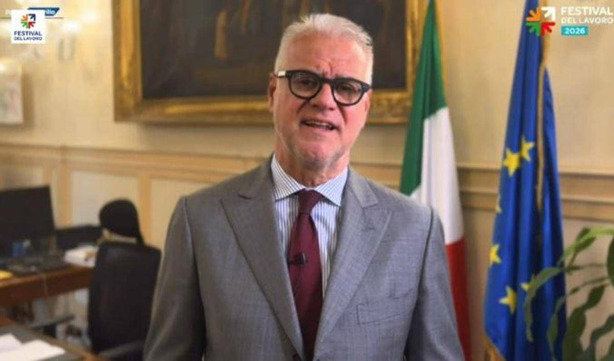 Zangrillo:"Per la Pa l'Ai è strumento strategico per modernizzare i processi"