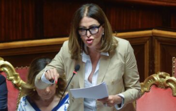 La Consulta dichiara ammissibile il ricorso di Daniela Santanché