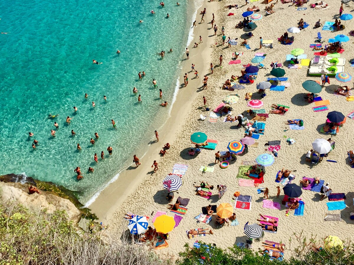 https://static.adhubmedia.com/notizie_it/wp-content/uploads/2026/06/italia-batterio-mangia-carne-in-mare-cosa-succede-se-fai-il-bagno-3f95ef63.jpg