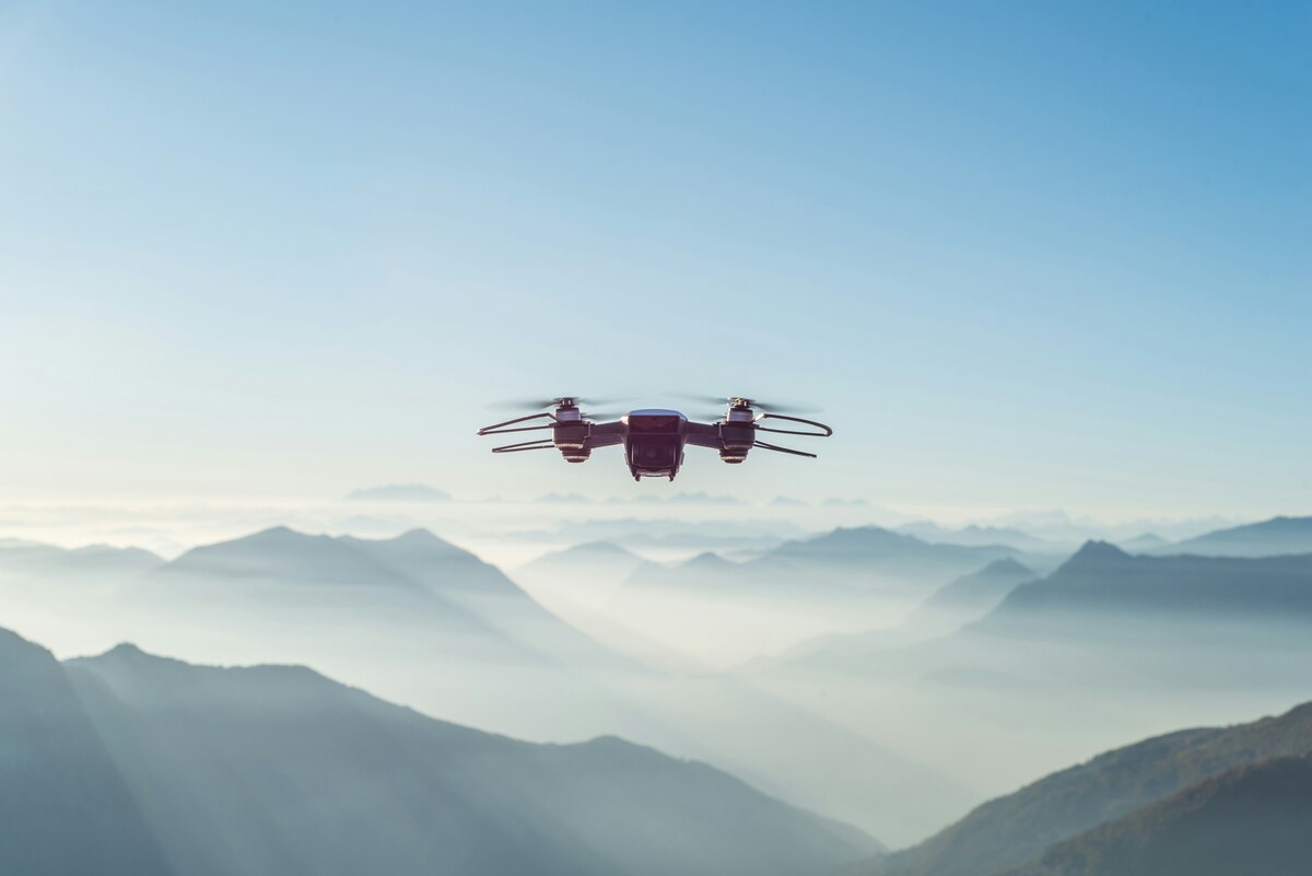 Drone sulla Lettonia, panico nei cieli: "Abbattuto dalla Nato"