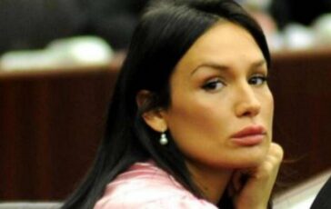 001-ex-parlamentare-nessun-problema-giudiziario-adozione-minore