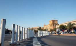 Proteste a Tirana per il resort Kushner: tensione sul futuro di Vjosa-Narta