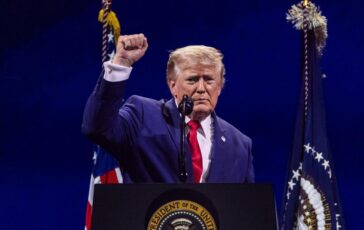 4 luglio Trump Il sogno americano e tornato non saremo mai un Paese comunista 364x230