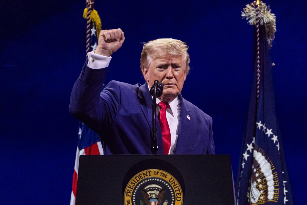 4 luglio, Trump: "Il sogno americano è tornato, non saremo mai un Paese comunista"