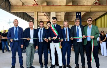 A Prato nasce Textile Hub AI e innovazione per il recupero dei rifiuti tessili 364x230