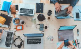 Ai riduce il burnout ma rischia di ampliare il deficit di connessione umana sul lavoro 265x160