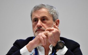 Alemanno Ricorso del ministero contro riduzione della mia pena di sei giorni e una persecuzione 364x230