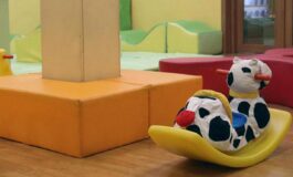 Ancona bimbi picchiati e chiusi in bagno al buio arrestate due educatrici in scuola infanzia 265x160