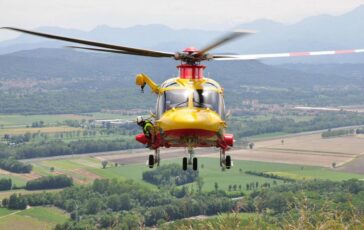 Anziana malata risucchiata in aria da elicottero del 118 a bassa quota il figlio vince la causa 364x230