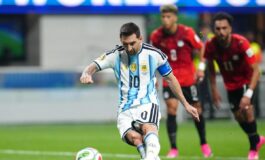 Argentina choc Messi contro Egitto sbaglia rigore e centra il palo su punizione 265x160