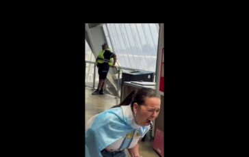 Argentina rimonta il tifoso dellEgitto sotto choc allo stadio Video 364x230
