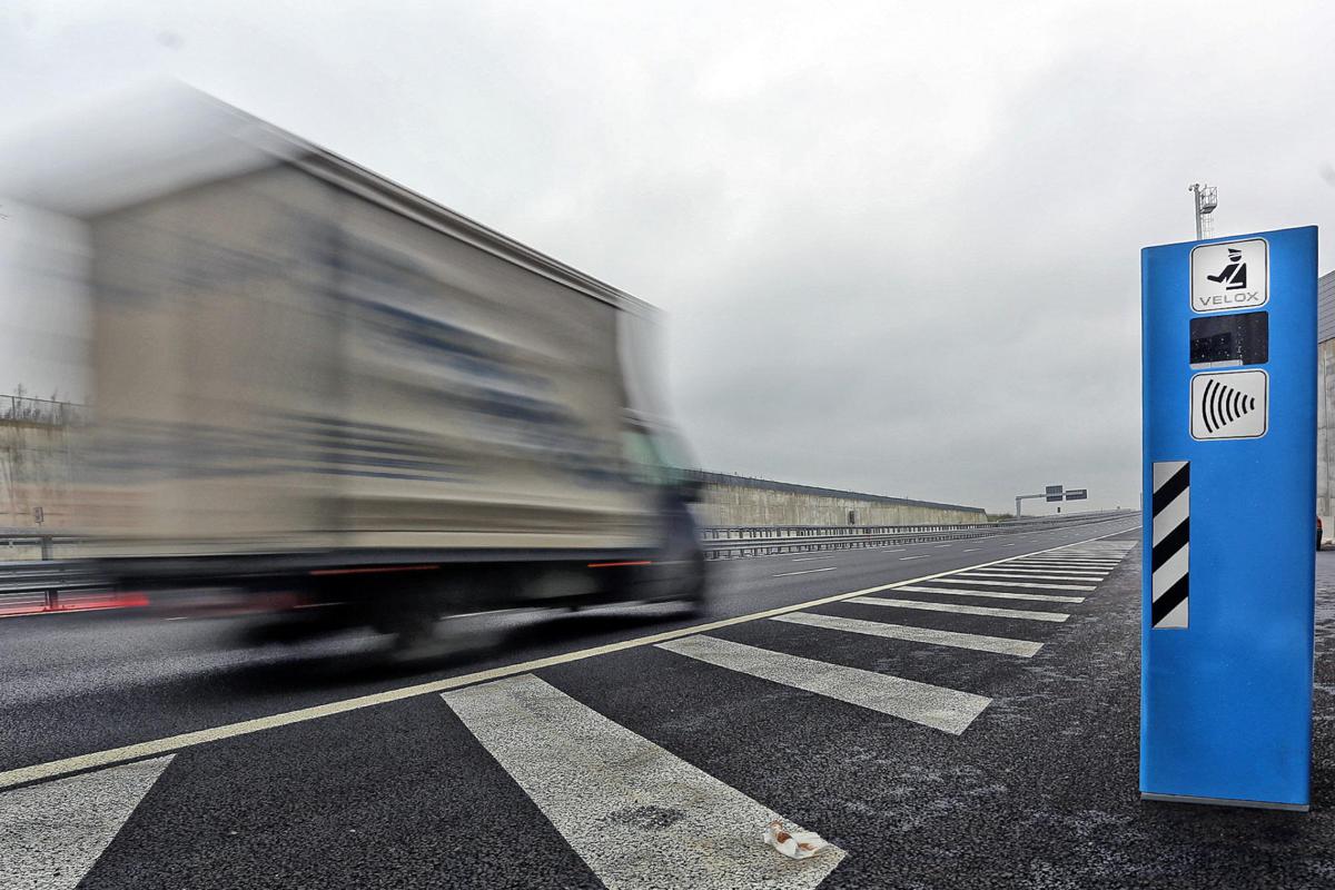 Autovelox, nuovo decreto: "Stop per circa 1000 dispositivi", cosa cambia