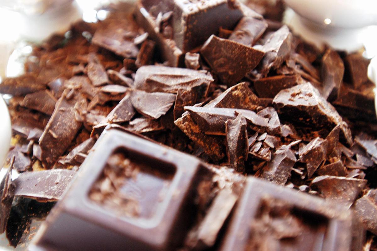 Basta annusarlo e in palestra si fa meno fatica, il super potere del cioccolato