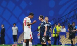 Bellingham Messi la lite in campo diventa un meme la svolta di Argentina Inghilterra 265x160