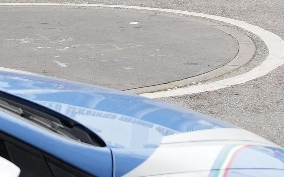 Bologna, 43enne ammanettato muore durante intervento polizia