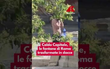 Caldo Capitale le fontane di Roma trasformate in docce 364x230