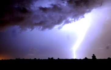 Caldo record ancora tregua con temporali poi arriva quarta ondata rovente 364x230
