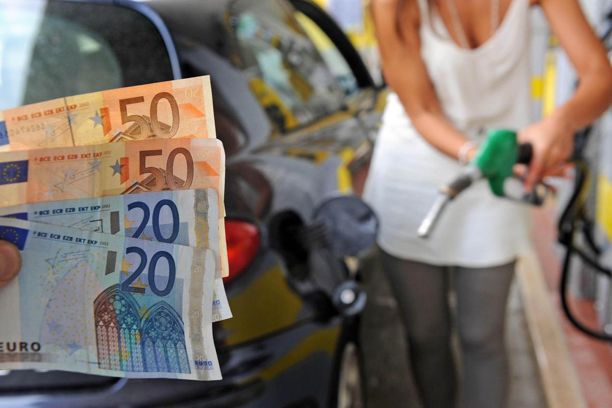 Carburanti, salgono ancora i prezzi di benzina e diesel: gasolio self a 1,941 euro al litro