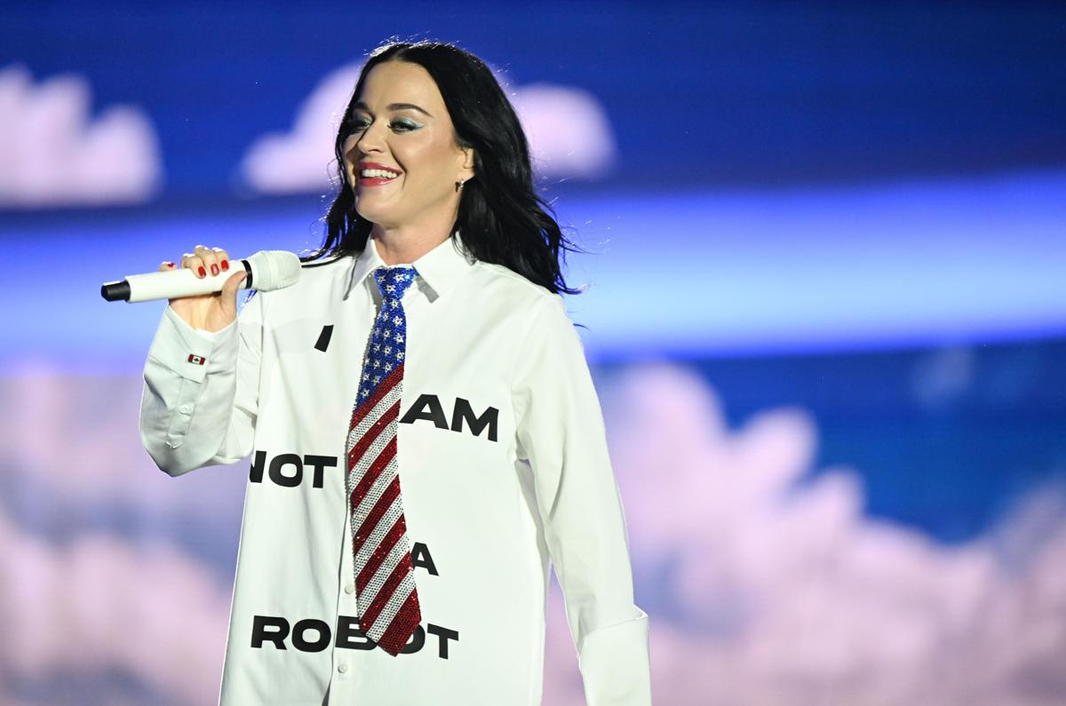 Cantante pop contraria all'uso della sua canzone in video ufficiale sulla difesa militare