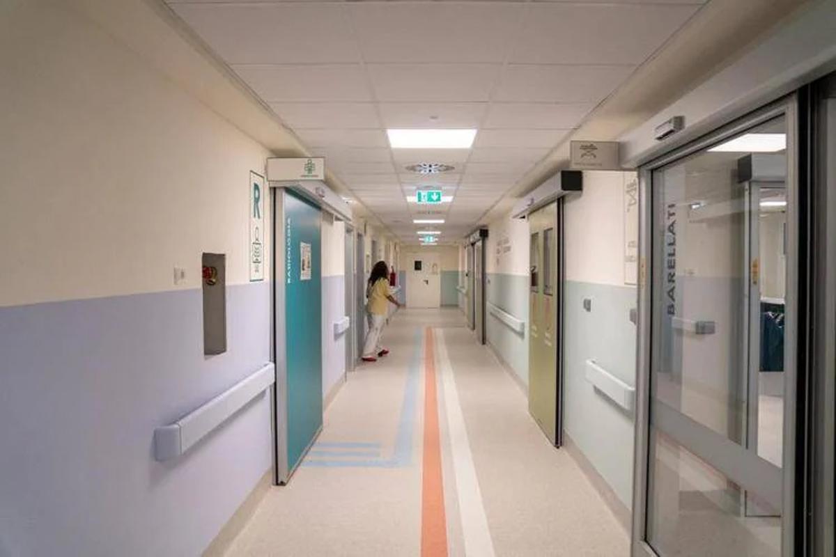 Catanzaro, bimbo di 18 mesi muore in ospedale: altri 4 ricoverati, vanno tutti allo stesso asilo