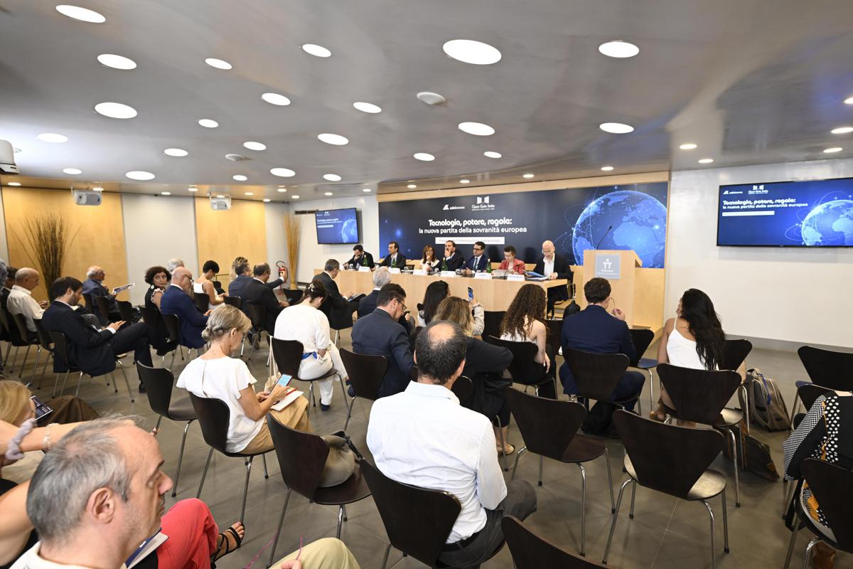 Digitale, la sovranità europea passa da reti, cloud, AI e cybersicurezza