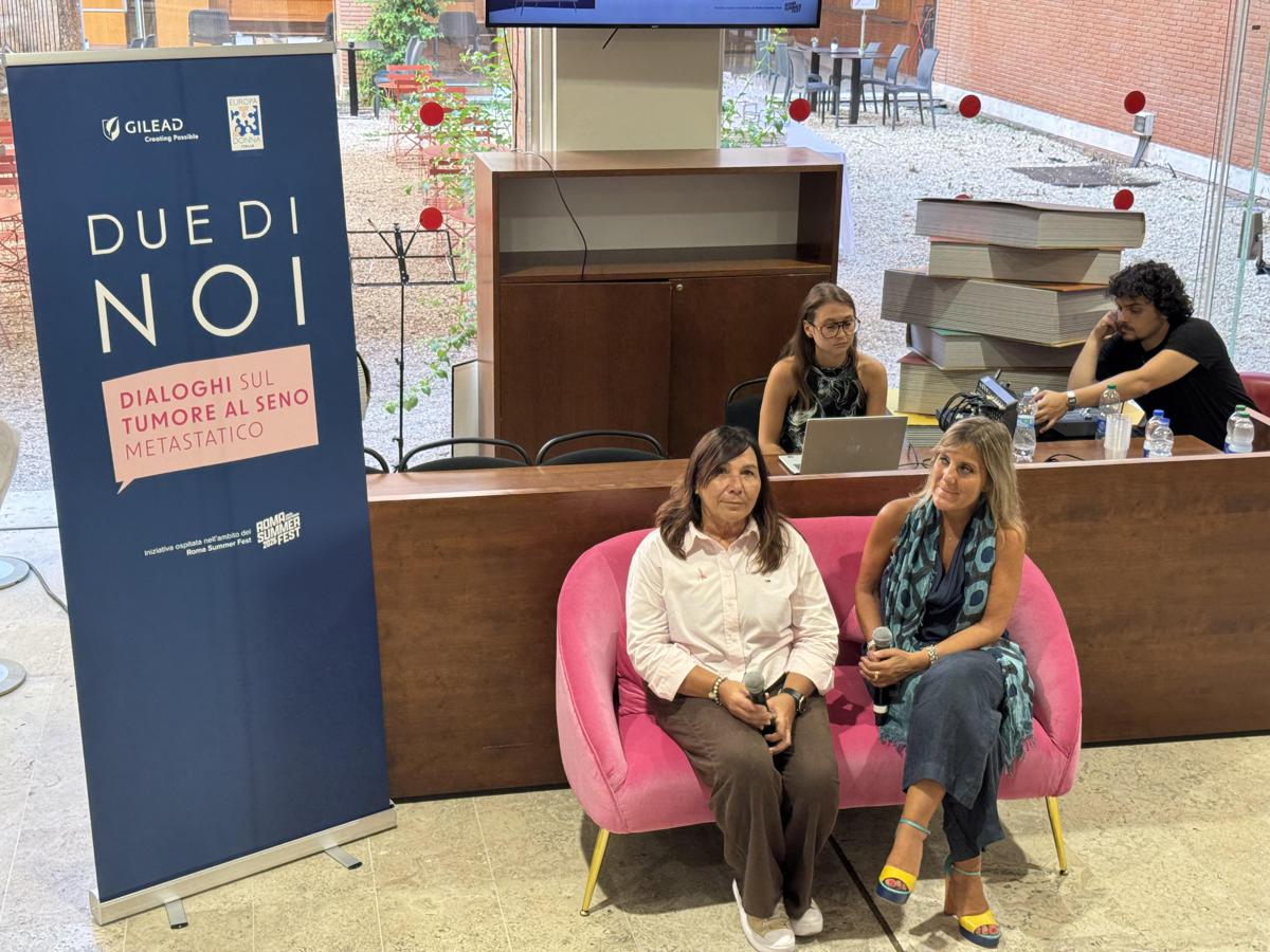 'Due di noi', a Roma la campagna che racconta la vita con il cancro al seno metastatico