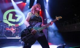E morta Jennifer Finch la bassista delle L7 aveva 59 anni 265x160