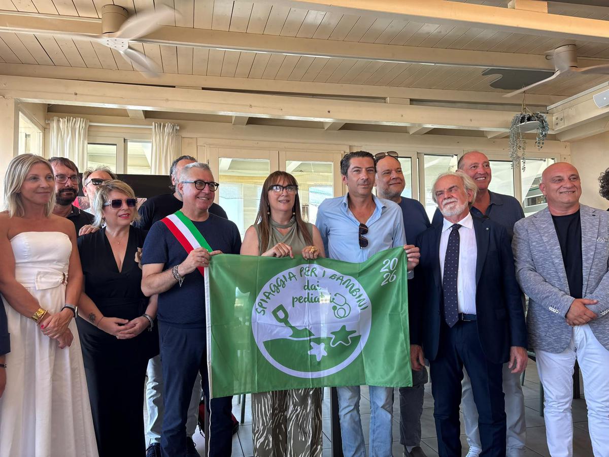 Estate. "Aree gioco ombreggiate, dispenser di crema solare e mezze porzioni": la ricetta per spiagge sempre più a misura di bimbi