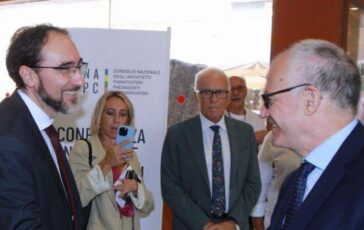 Felice Squitieri Tra gennaio e marzo i primi cantieri Piano Casa prima di Natale se sono particolarmente bravi 364x230