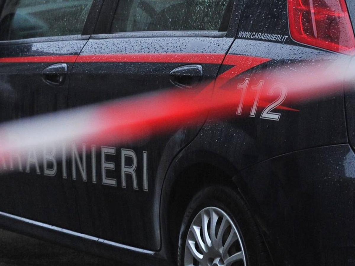 Frontale tra auto e gazzella dei carabinieri a Montebelluna, due militari in gravi condizioni