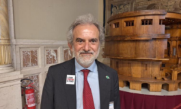 Fumo Perrone Fondazione Aiom 52mila firme per aumentare costo sigarette ora tocca alla politica 265x160