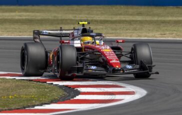 Gp Silverstone oggi qualifiche e gara sprint orario e dove vederle in chiaro 364x230