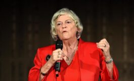 Gran Bretagna morte Ann Widdecombe lady Brexit massacrata con un martello 265x160