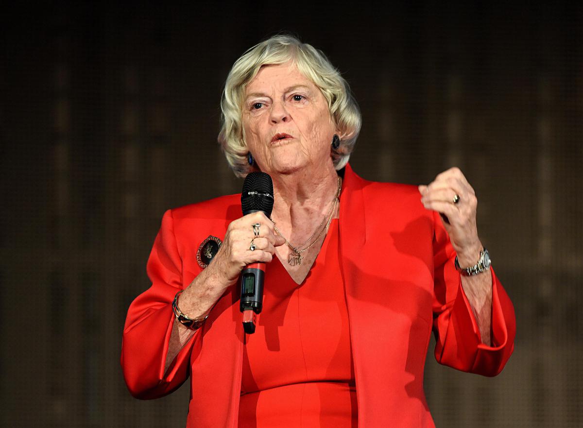 Gran Bretagna, morte Ann Widdecombe: 'lady Brexit' massacrata con un martello