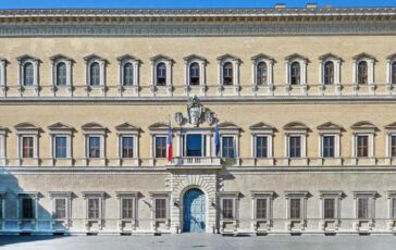 Il 14 luglio di Palazzo Farnese diventa mondiale al ricevimento anche Francia Spagna 364x230