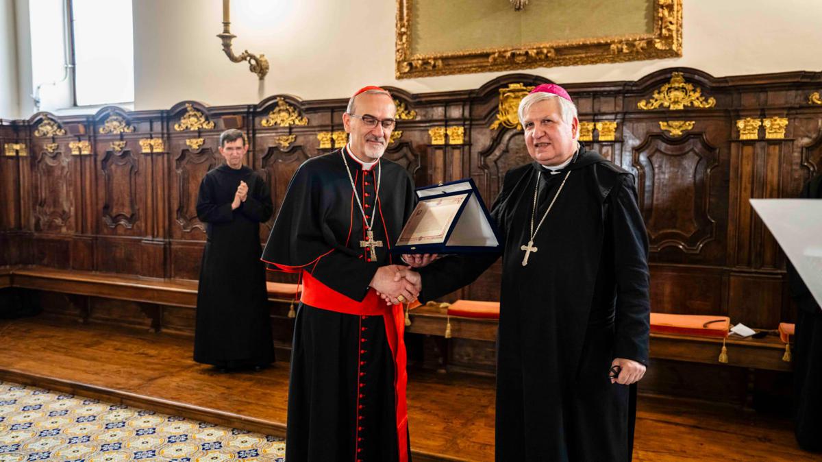 Il cardinale Pizzaballa riceve il premio Pacis Nuntius 2026 a Montecassino