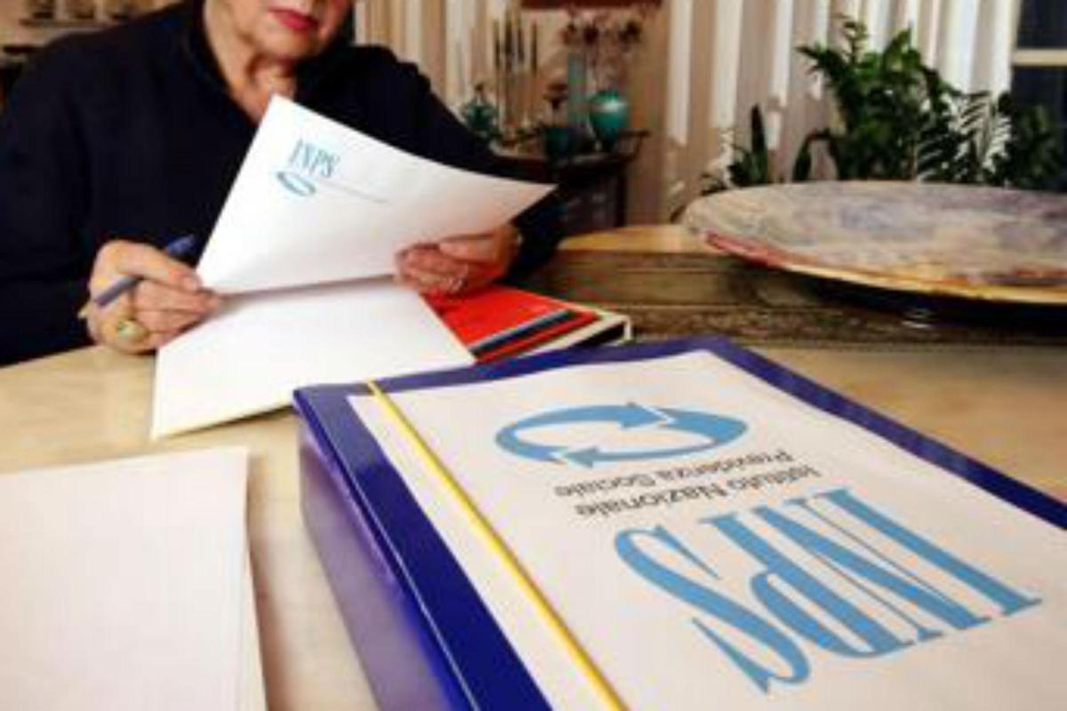 In 10 anni mezzo milione di under 35 in meno, pensioni a rischio per crisi demografica: l'analisi