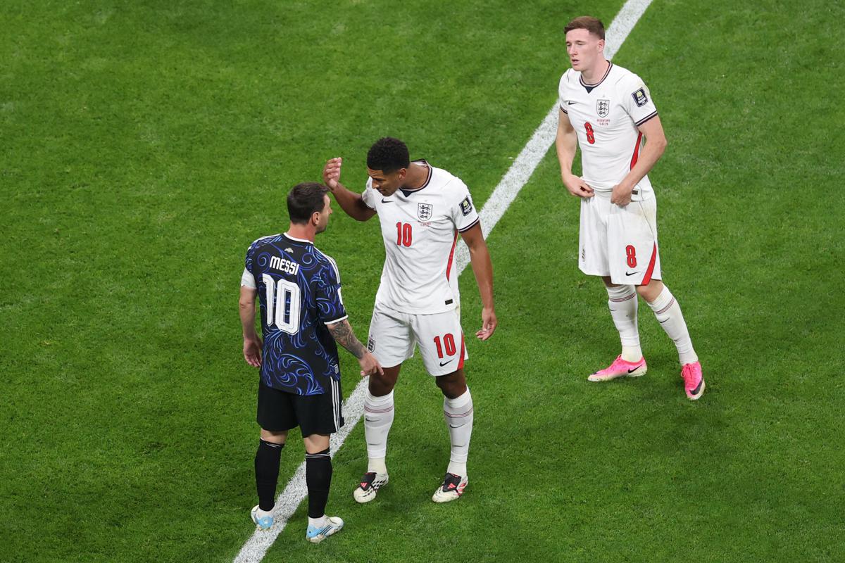 Inghilterra-Argentina, lite tra Messi e Bellingham: rissa in campo