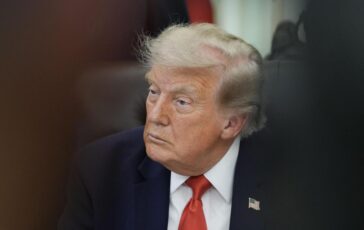 Iran Trump insiste Colpiremo molto duramente ora e il nostro turno 364x230