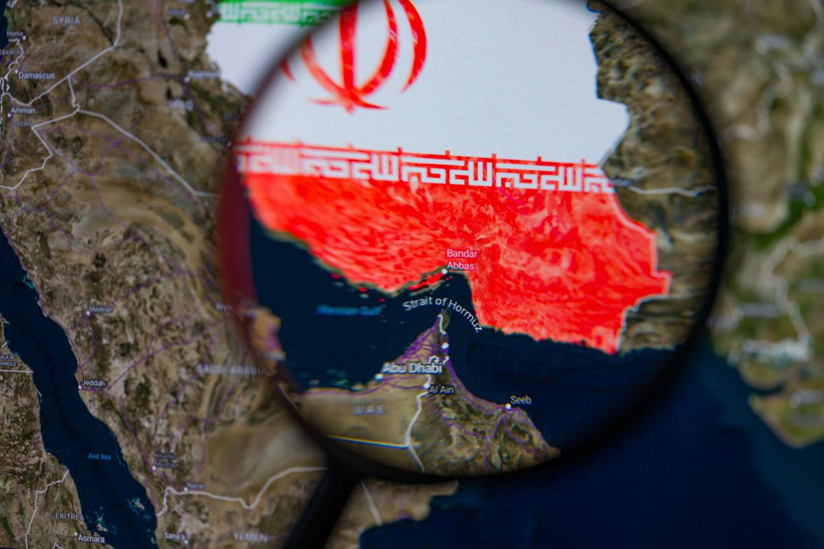 Iran-Usa, Hormuz al centro dei colloqui in Qatar. Intesa sui fondi congelati di Teheran