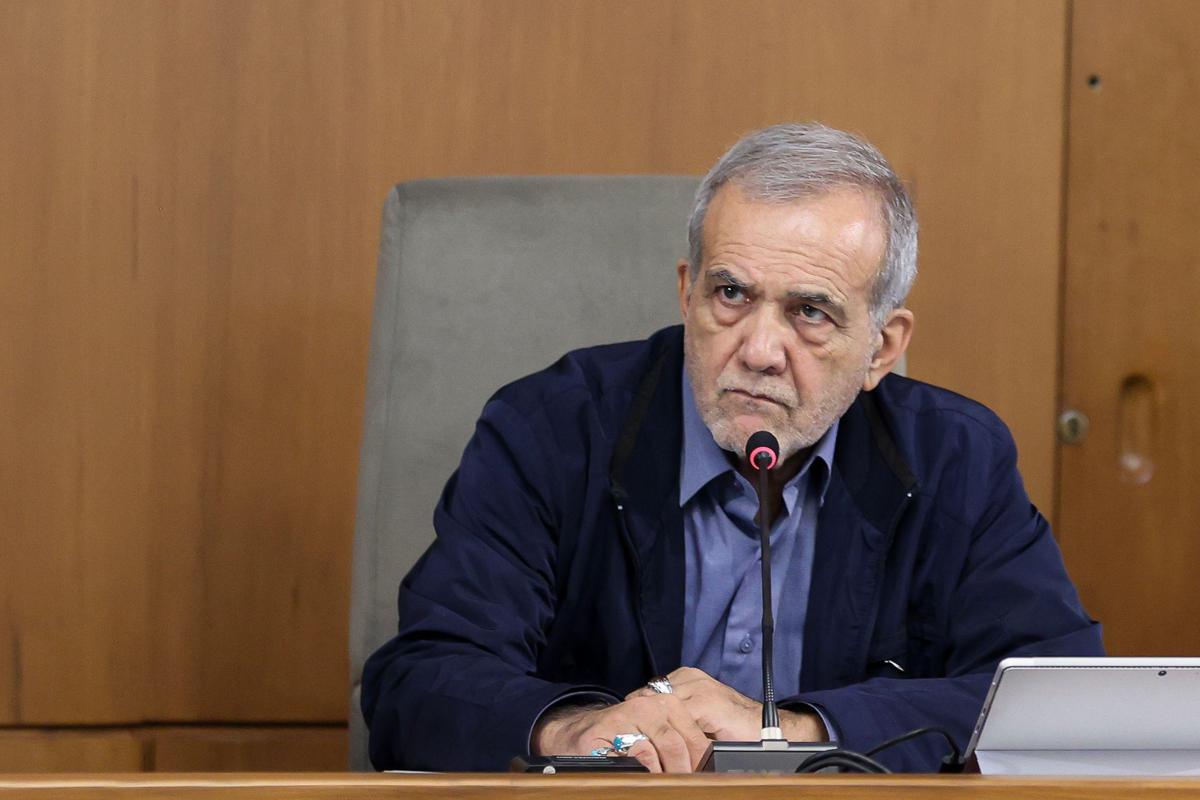 Iran, è scontro ai vertici del potere: i falchi accusano Pezeshkian e i negoziatori di 'colpo di Stato'