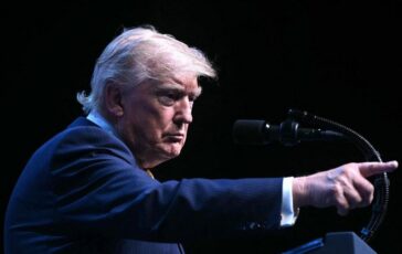 Iran nuova ondata di attacchi Usa. Pasdaran Colpite basi americane in Giordania Kuwait e Bahrain 364x230